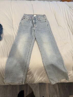 Alice and Olivia Wide Leg Light Wash Women’s Jeans - Light Blue